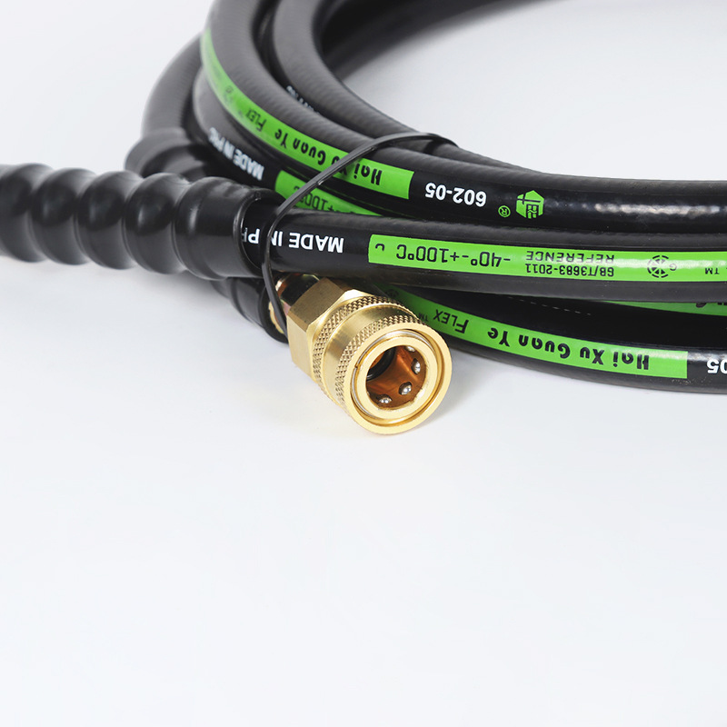 Ống nước áp suất cao trong cống của nước rửa gia dụng